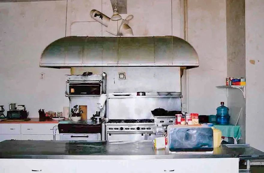 بازسازی دکوراسیون آشپزخانه