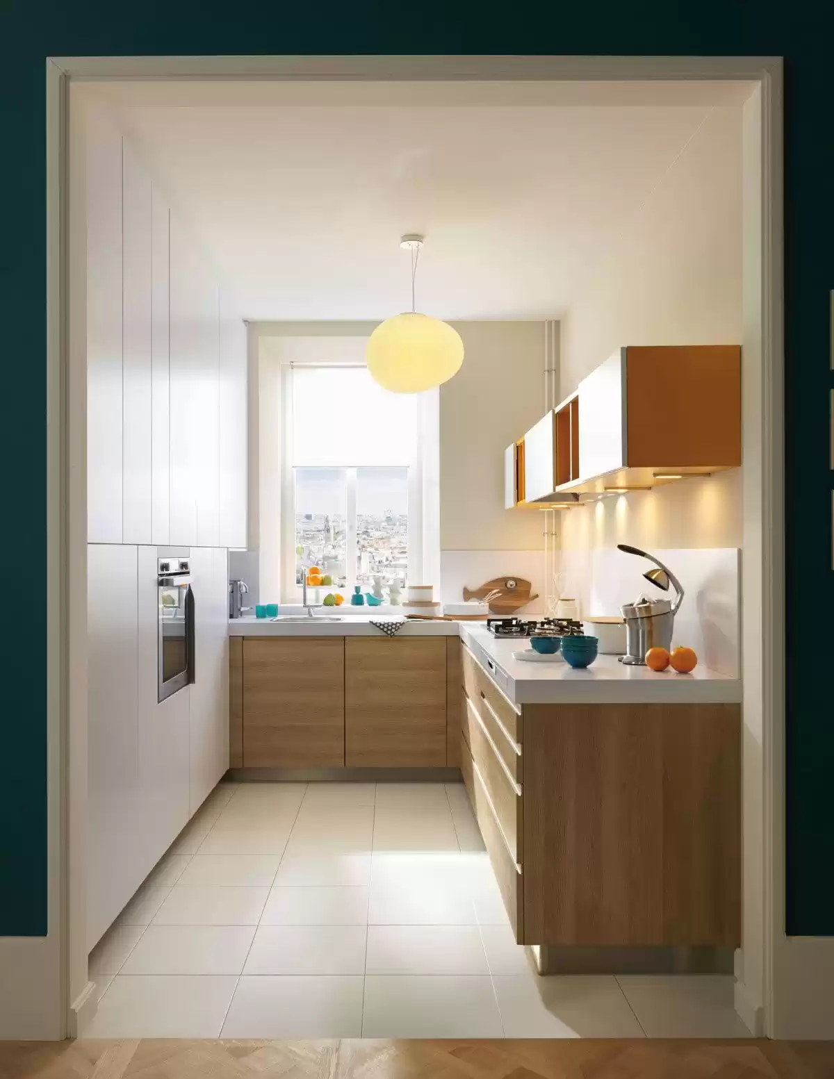 آشپزخانه با دو دیوار کابینت خور