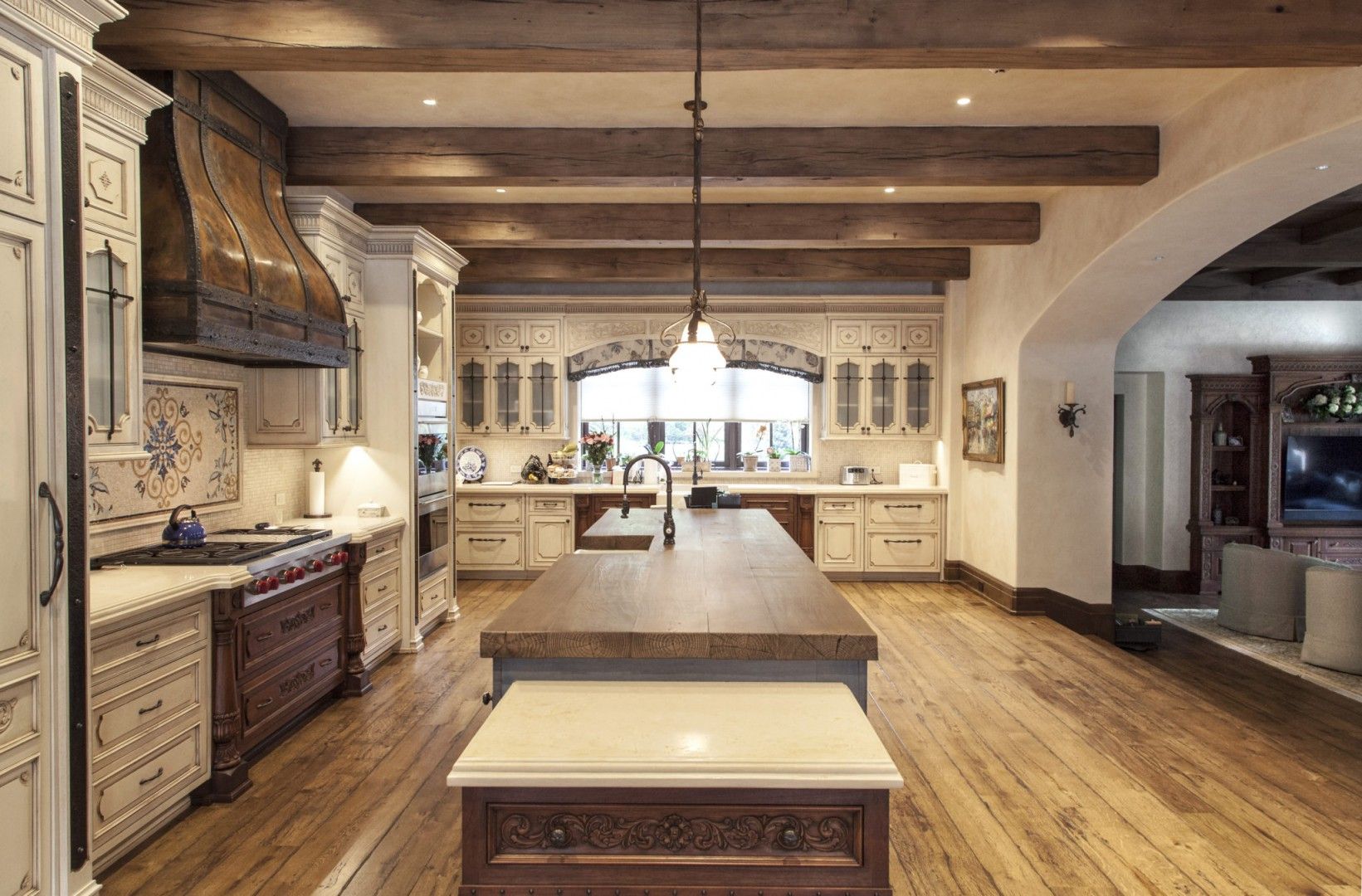 کابینت آشپزخانه به سبک کلاسیک